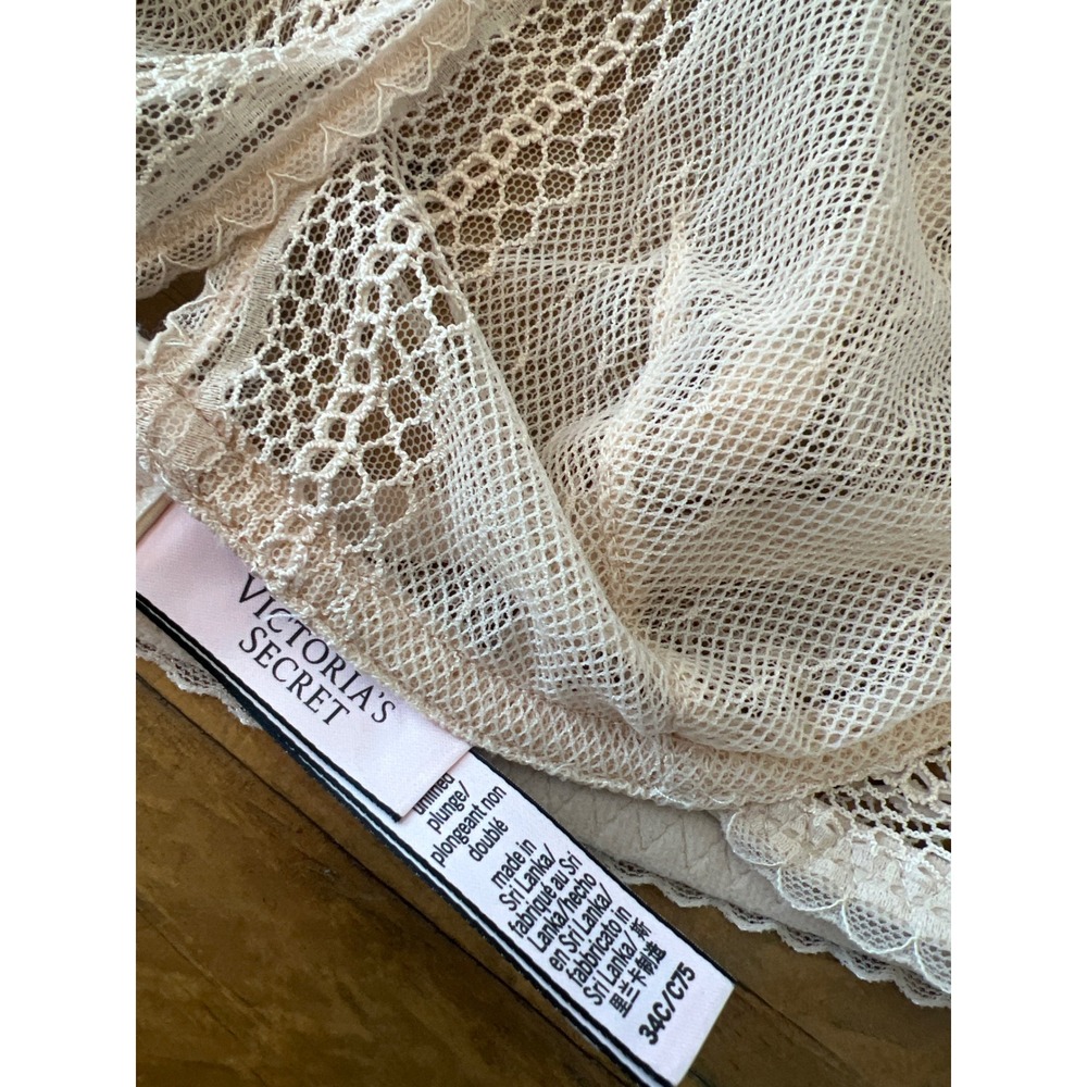 Victoria's‎ Secret Incredible Unlined Plunge Bra Cream Lace Mesh 34C Underwire